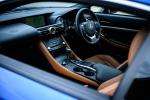 Lexus RC300h 2018 года (JP)